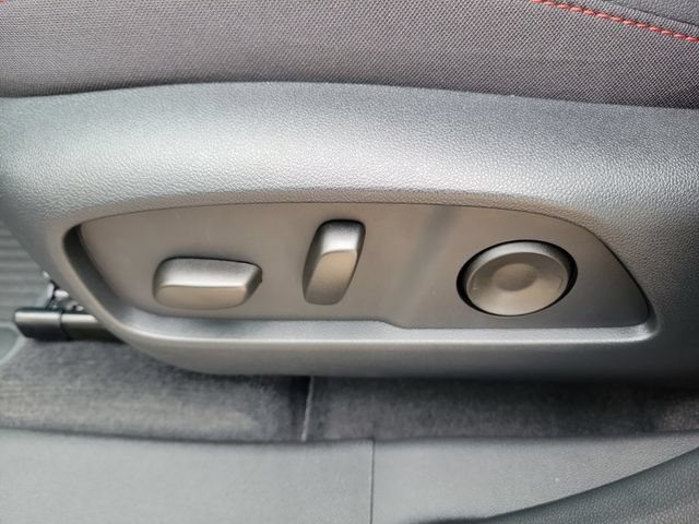 New 2026 Chevrolet Equinox RS w/ Safety and Technology Package FWD image 20