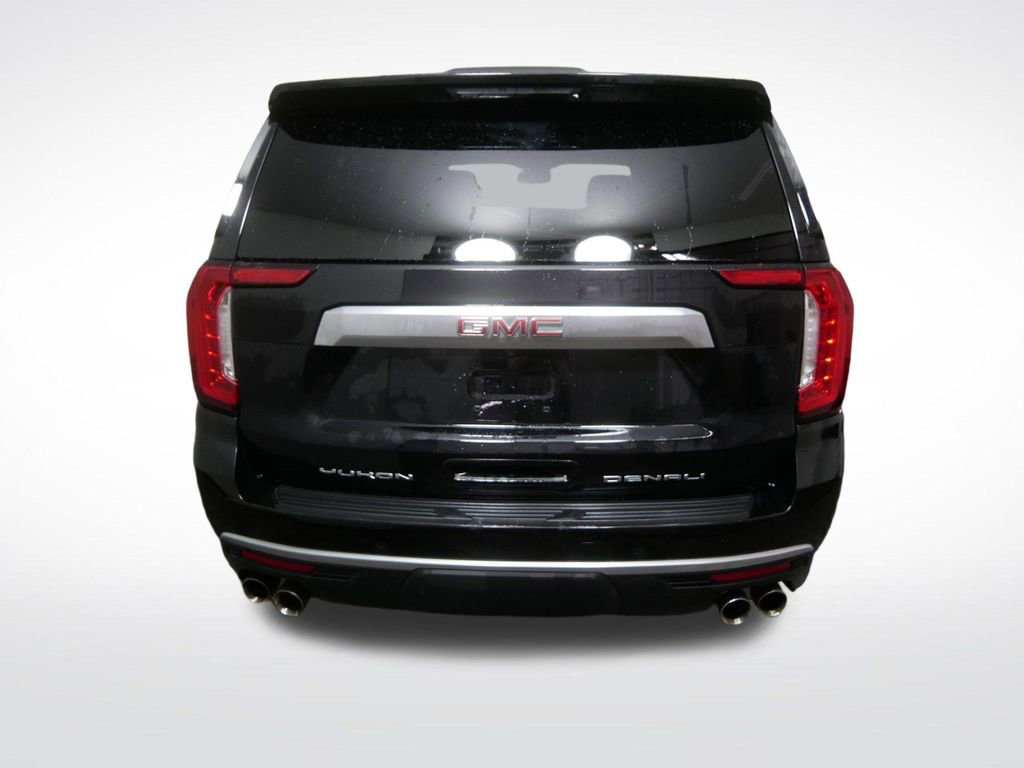 Used 2024 GMC Yukon XL Denali AWD/4WD image 5