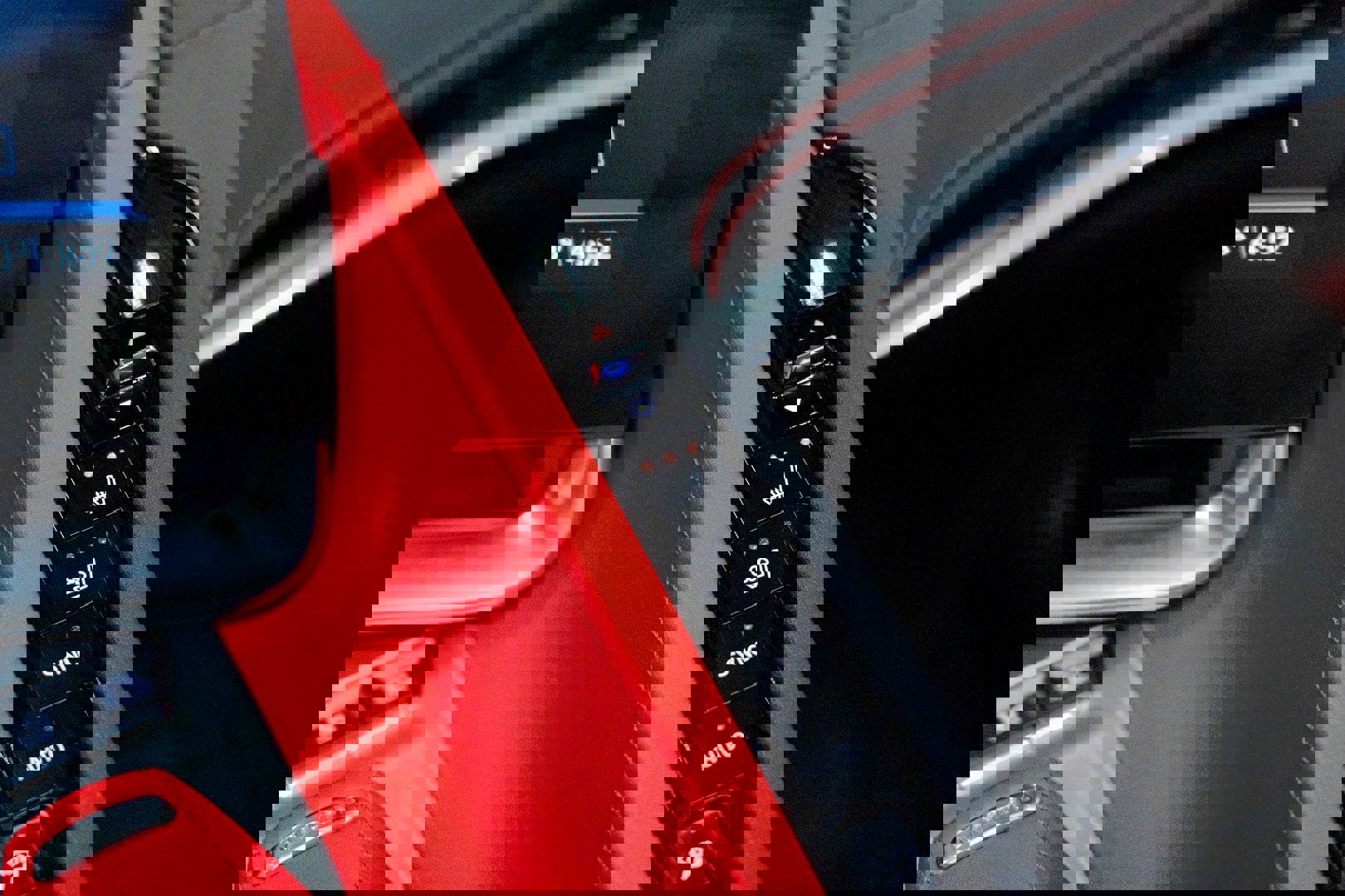 Used 2020 Chevrolet Corvette Stingray Preferred Cpe w/ 2LT image 39