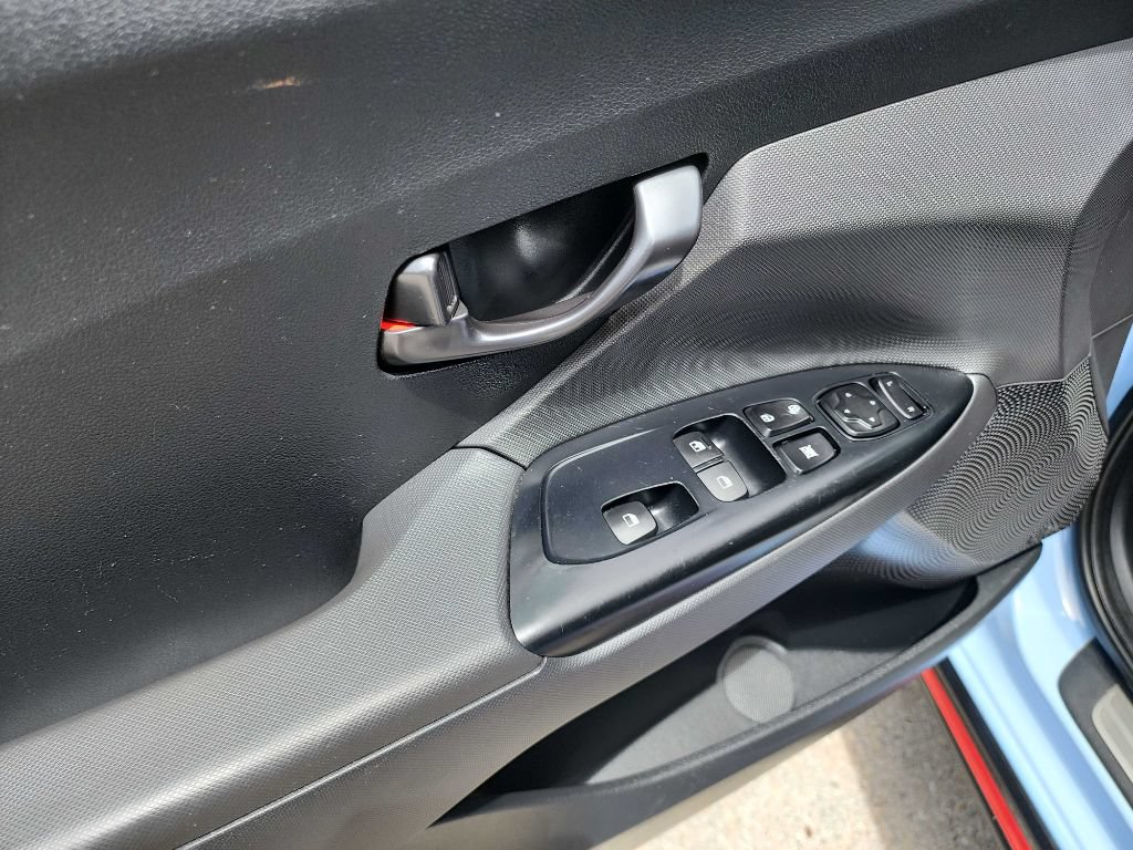 Used 2020 Hyundai Veloster N w/ Performance Package FWD image 13