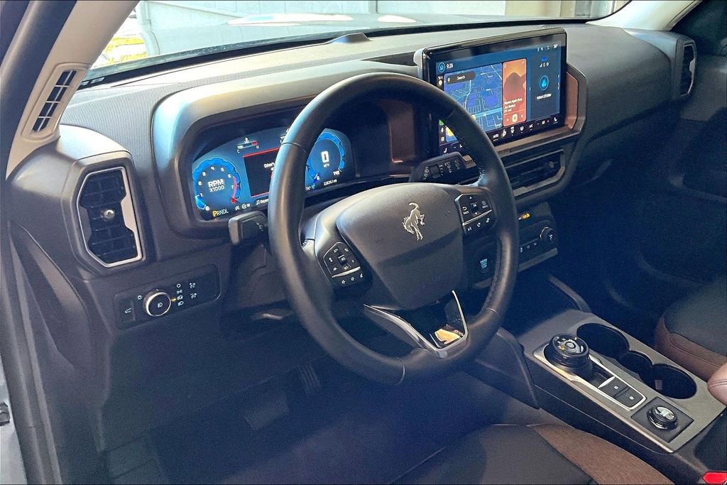 Used 2025 Ford Bronco Sport Outer Banks image 4