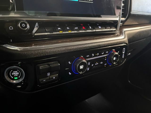 Used 2025 Chevrolet Silverado 1500 LT image 25