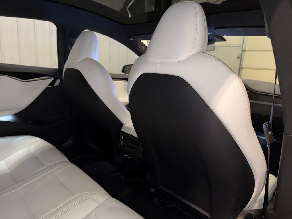 Used 2020 Tesla Model S Performance image 21