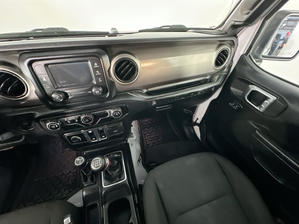 Used 2020 Jeep Wrangler Sport AWD/4WD image 11