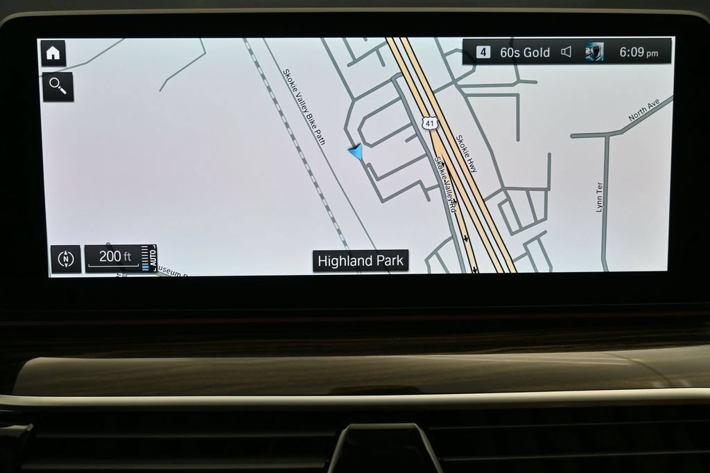Used 2023 BMW 530e xDrive w/ Premium Package AWD/4WD image 14