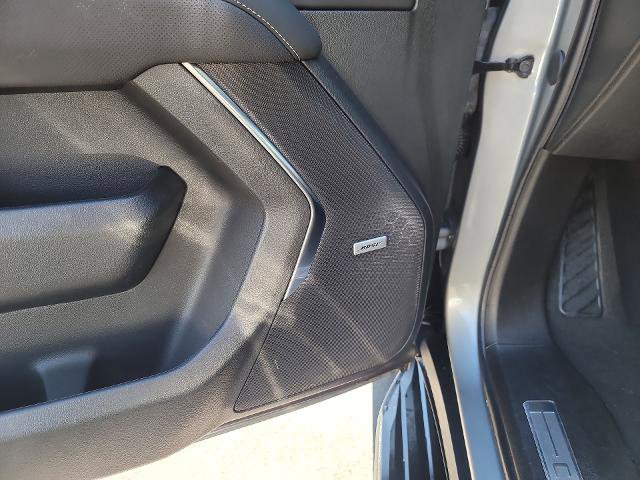 Used 2024 Chevrolet Suburban Premier image 23