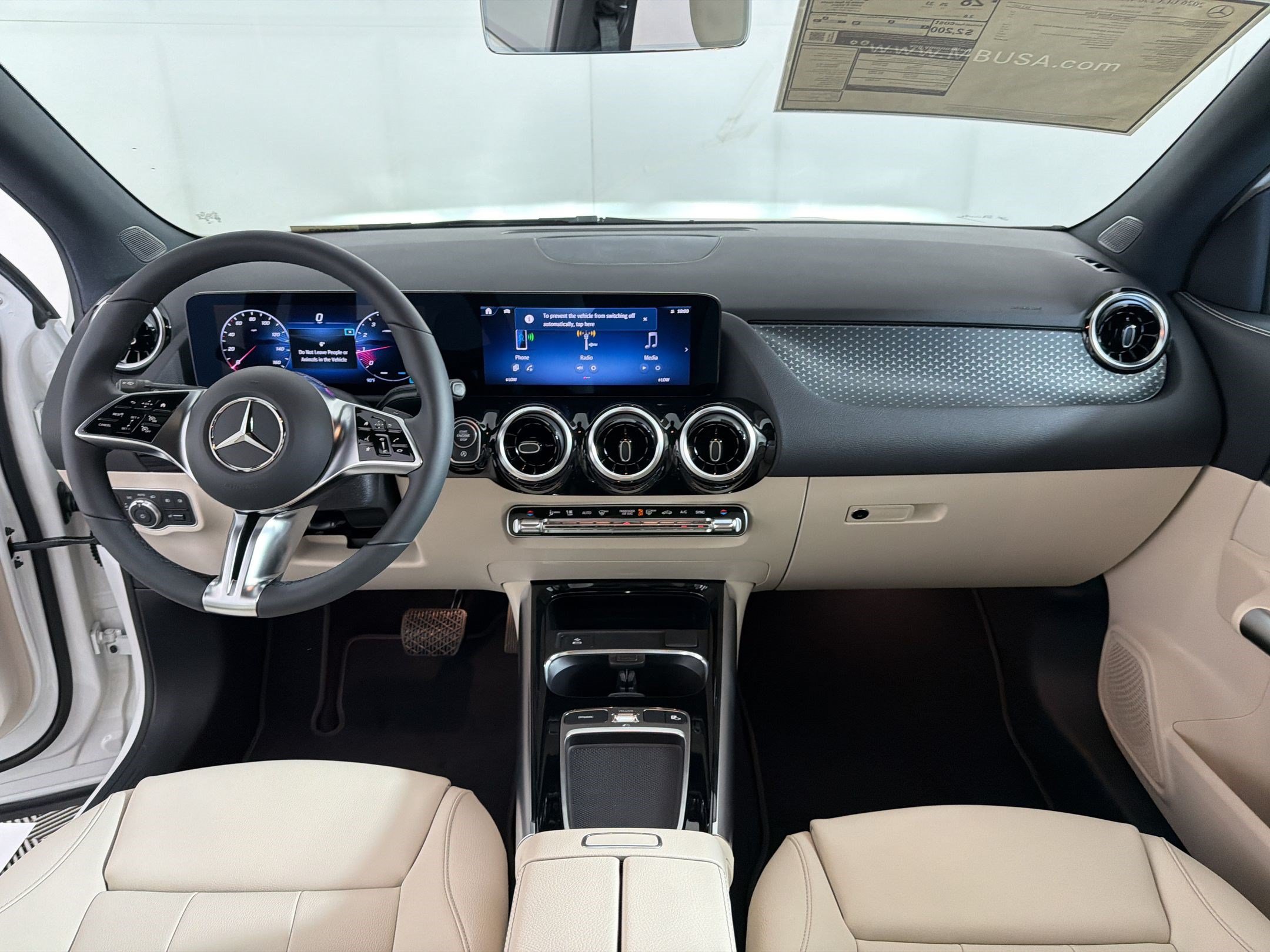 Used 2026 Mercedes-Benz GLA 250 4MATIC image 16