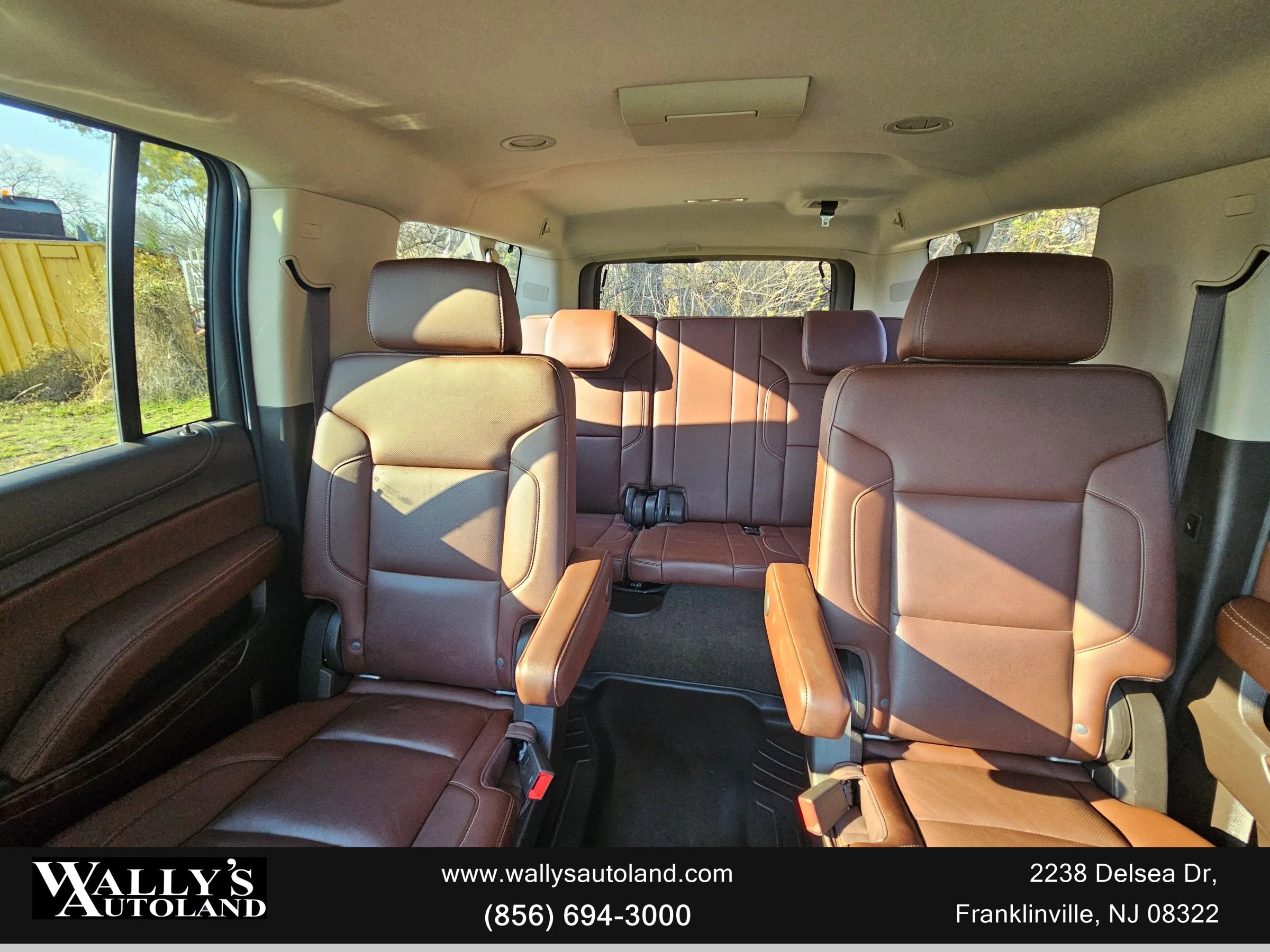 Used 2017 Chevrolet Suburban Premier image 27