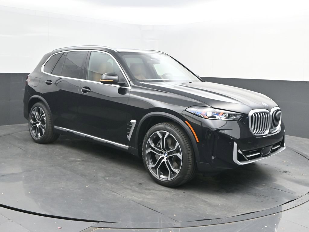 New 2026 BMW X5 xDrive50e w/ Premium Package AWD/4WD image 9