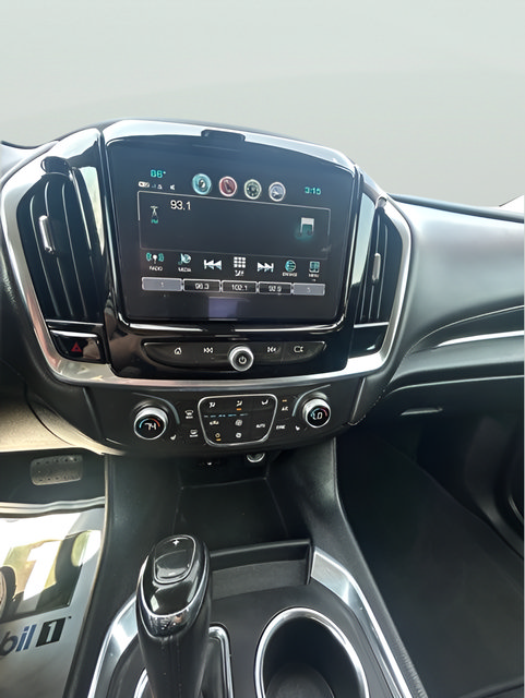 Used 2019 Chevrolet Traverse LT w/ LPO, 'HIT The Road' Package AWD/4WD image 22