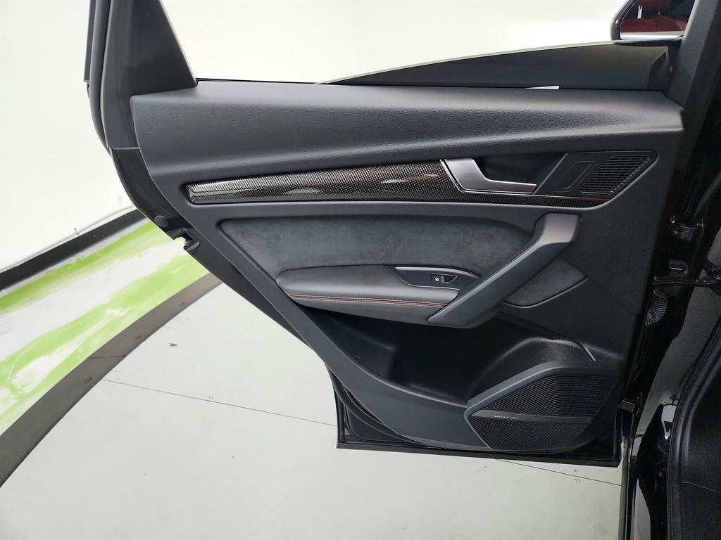 Used 2022 Audi SQ5 Prestige w/ Prestige Package image 26