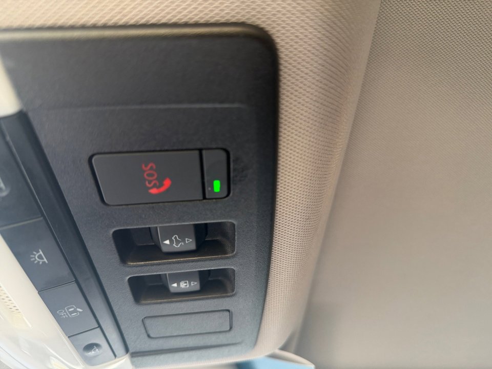 Used 2023 Nissan Rogue SV w/ SV Premium Package image 24