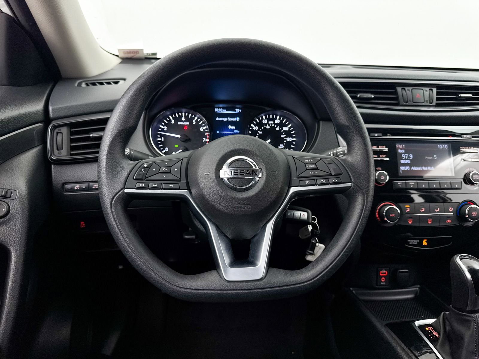 Used 2017 Nissan Rogue S image 3