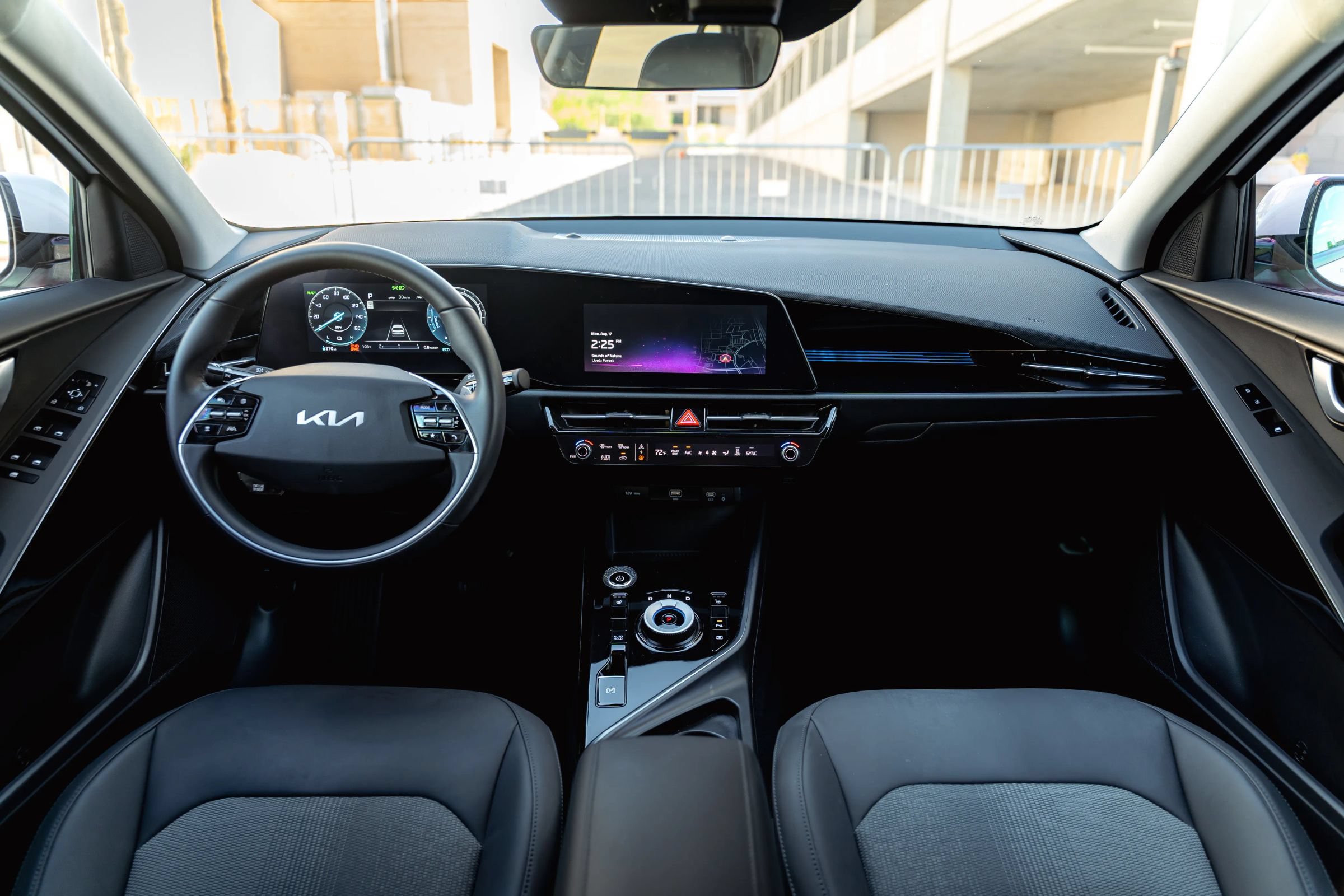 Used 2023 Kia Niro Wind FWD image 17