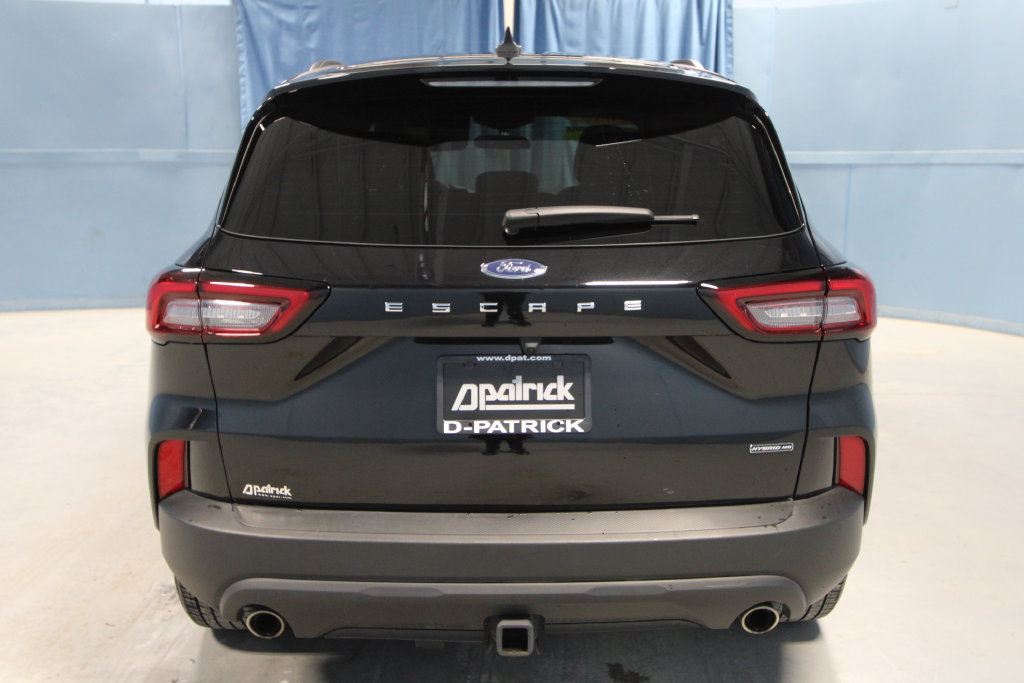 Used 2025 Ford Escape ST-Line Select w/ Class II Trailer Tow Package AWD/4WD image 27