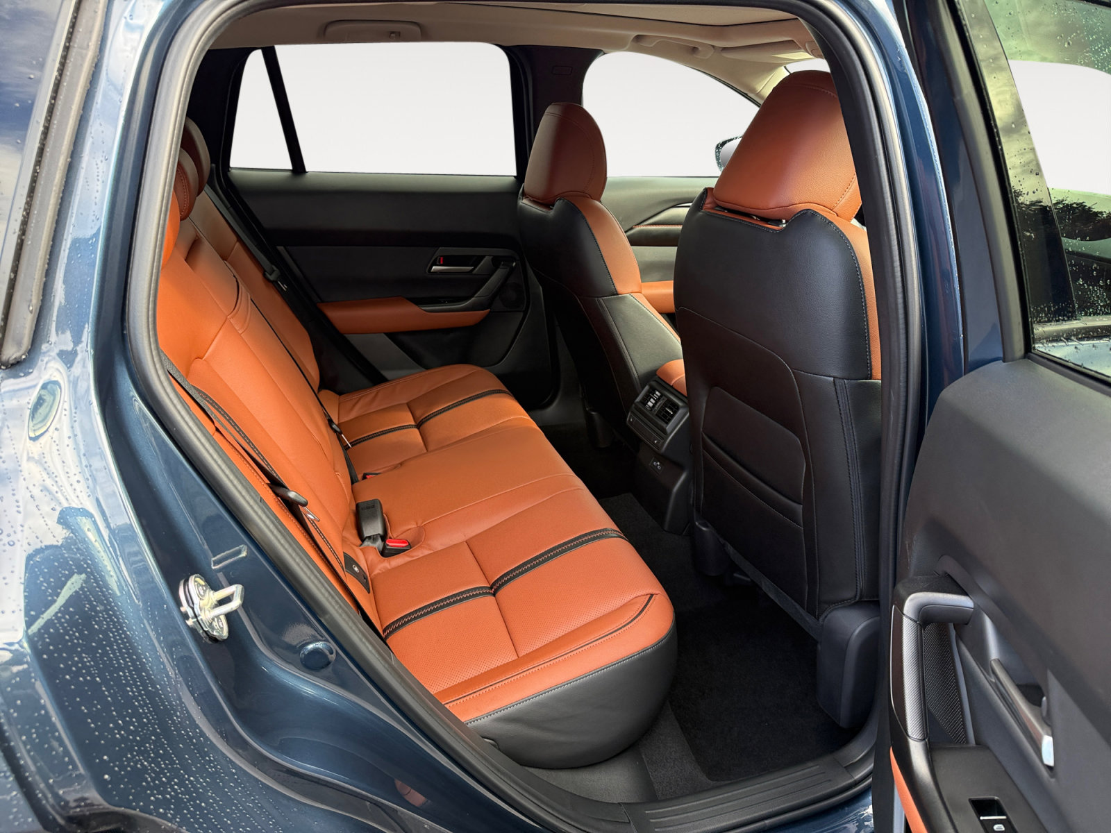 Used 2025 MAZDA CX-50 AWD 2.5 Turbo w/ Premium Pkg image 18