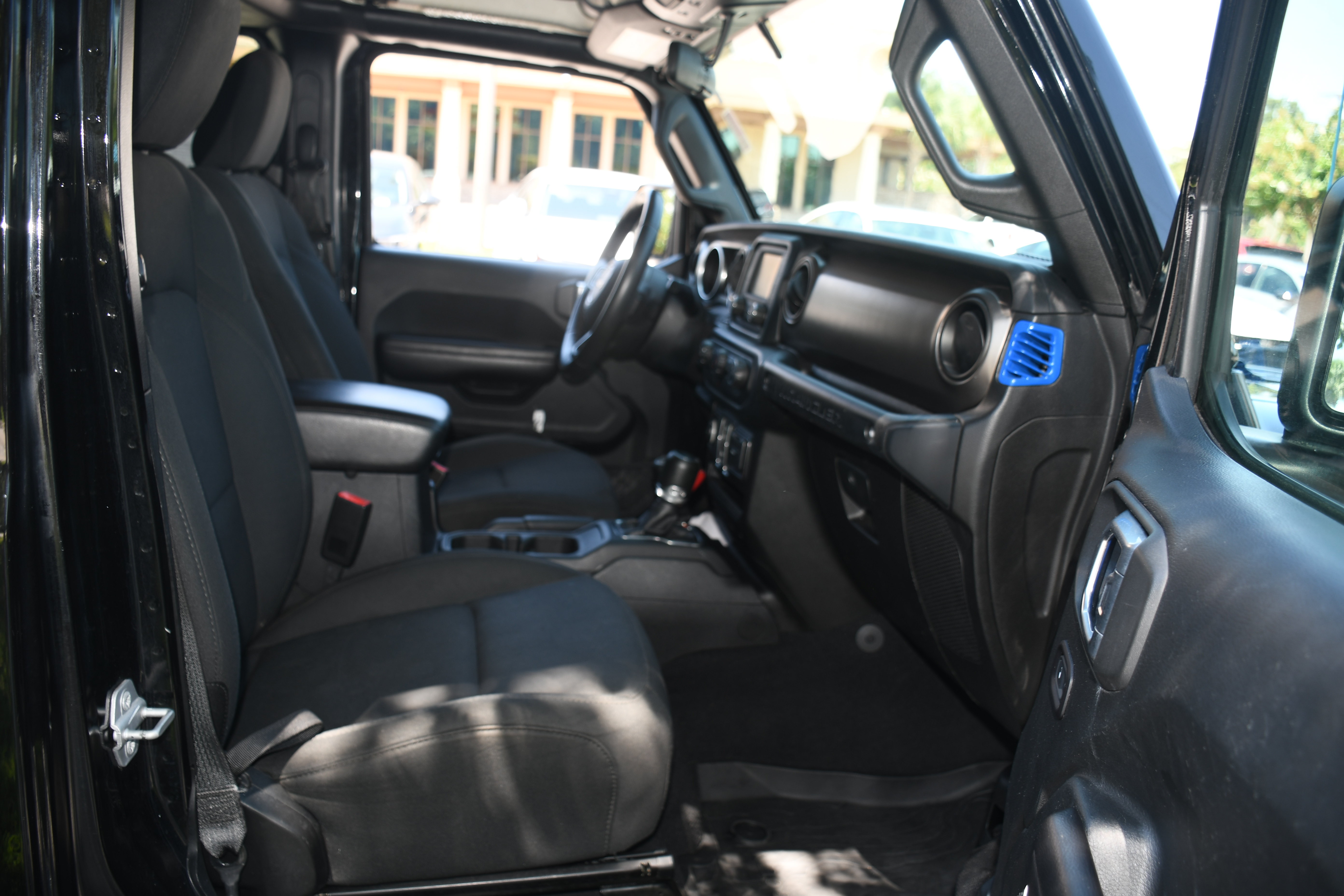 Used 2019 Jeep Wrangler Unlimited Sport S AWD/4WD image 21