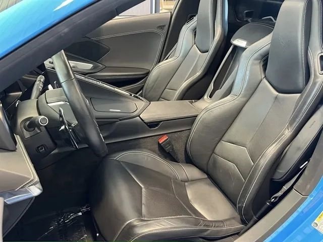 Used 2025 Chevrolet Corvette Z06 RWD image 19