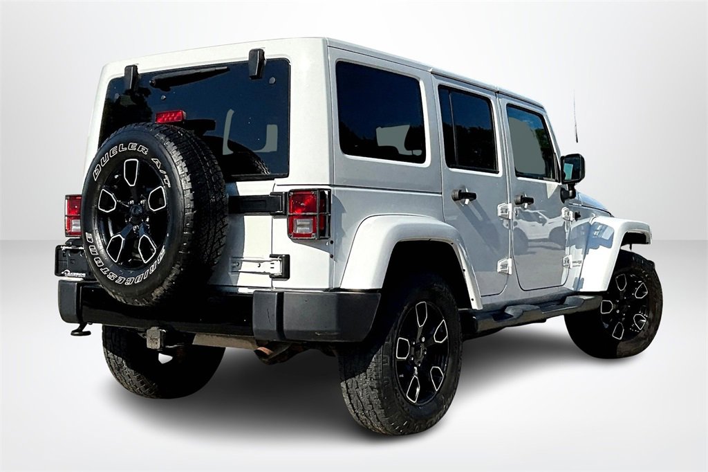Used 2018 Jeep Wrangler Unlimited Sahara image 5