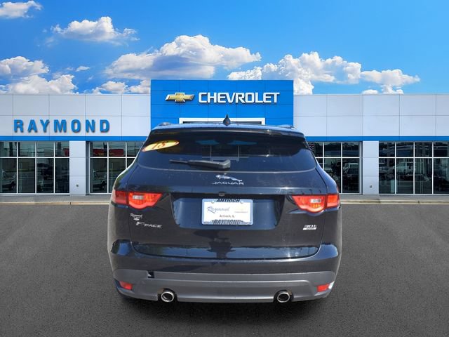 Used 2018 Jaguar F-PACE Premium AWD/4WD image 4