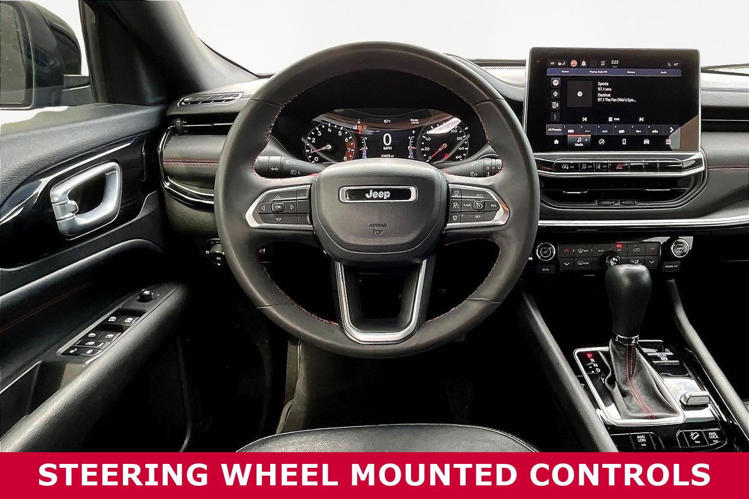 Used 2023 Jeep Compass Trailhawk w/ Trailhawk Convenience Group image 8