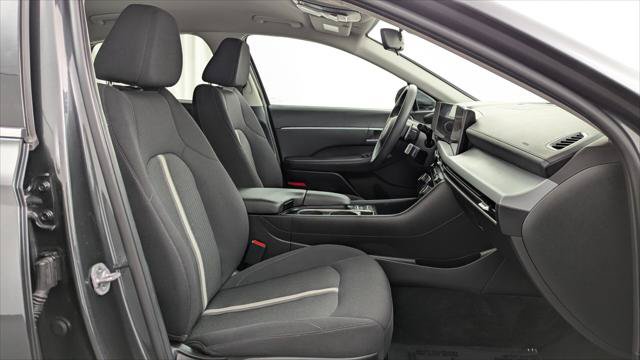 Used 2025 Hyundai Sonata SEL FWD image 22