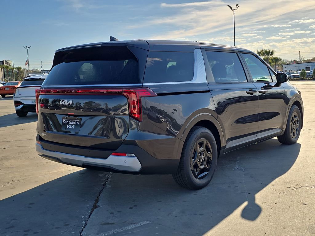 New 2026 Kia Carnival FWD image 8