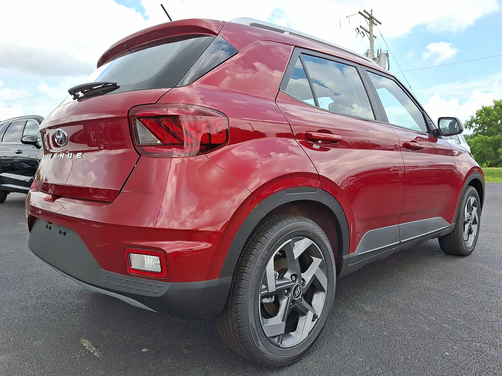 New 2025 Hyundai Venue Limited image 4