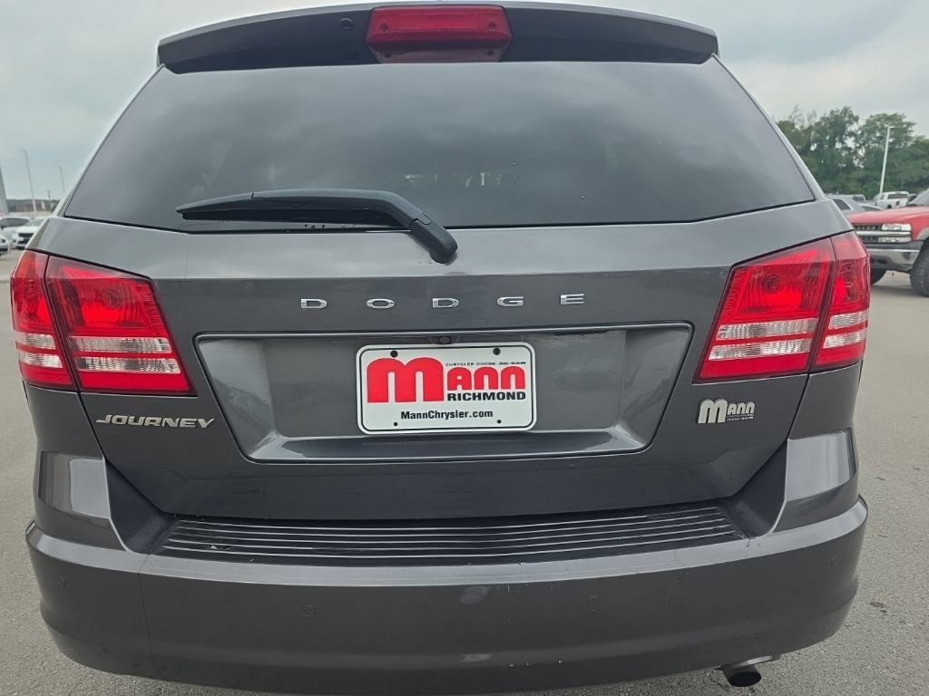 Used 2020 Dodge Journey SE FWD image 6