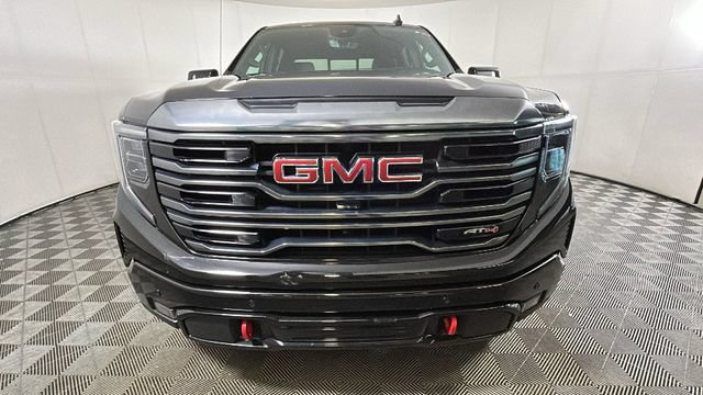 Used 2024 GMC Sierra 1500 AT4 w/ Technology Package AWD/4WD image 7