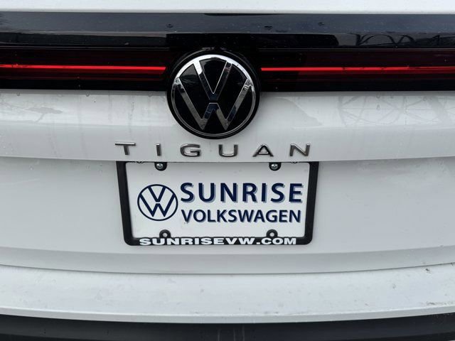 Used 2025 Volkswagen Tiguan S AWD/4WD image 39