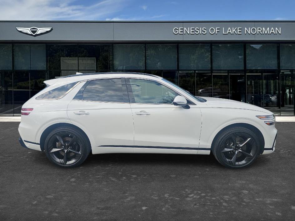 Used 2026 Genesis GV70 2.5T Sport Prestige AWD/4WD image 4