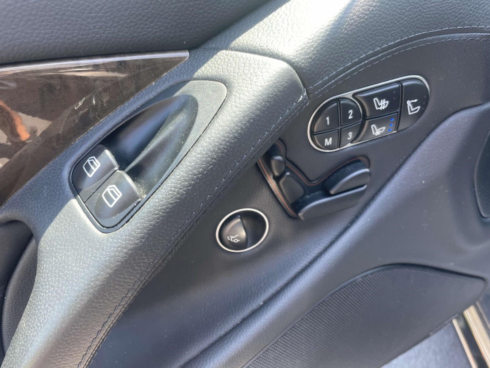 Used 2009 Mercedes-Benz SL 63 AMG image 14