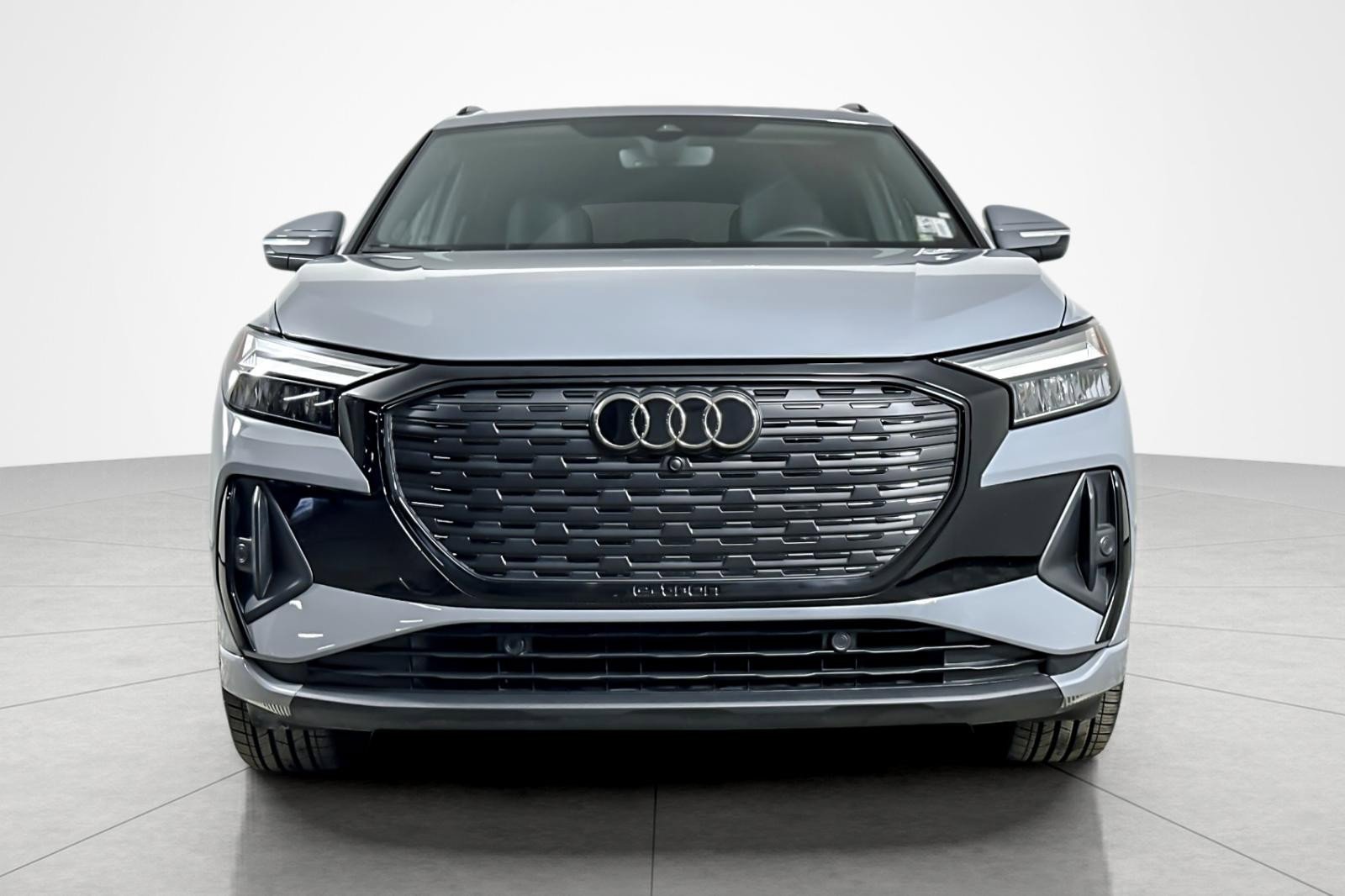 Used 2024 Audi Q4 e-tron Premium Plus w/ Premium Plus image 8