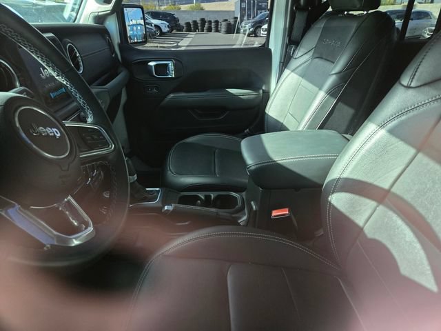 Used 2023 Jeep Wrangler Unlimited Sahara w/ Cold Weather Group AWD/4WD image 3