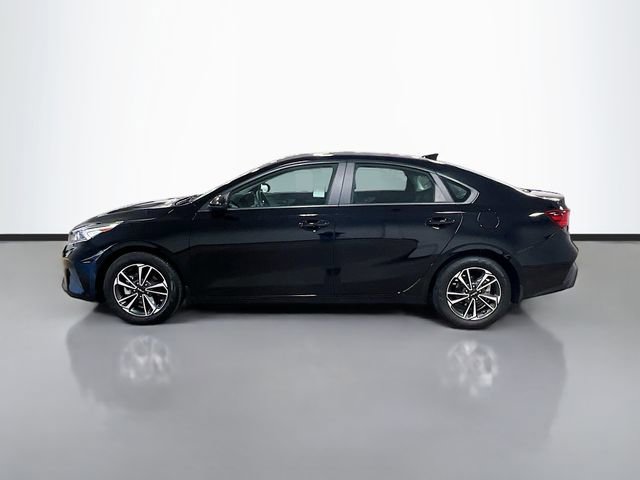 Certified 2024 Kia Forte LXS image 4
