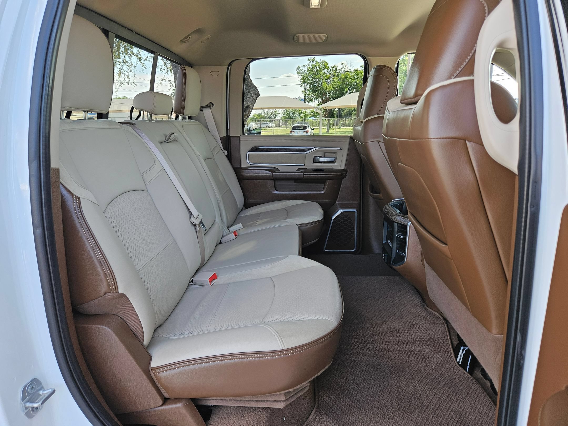 Used 2019 RAM 2500 Laramie AWD/4WD image 26