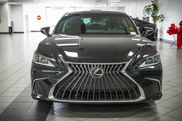 Certified 2024 Lexus ES 250 w/ Accessory Package (Z2) AWD/4WD image 3