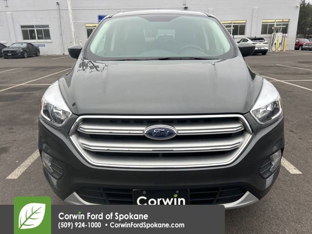 Used 2017 Ford Escape SE w/ SE Cold Weather Package image 9