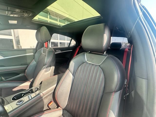 Used 2023 Genesis G70 2.0T w/ Sport Prestige Package AWD/4WD image 8