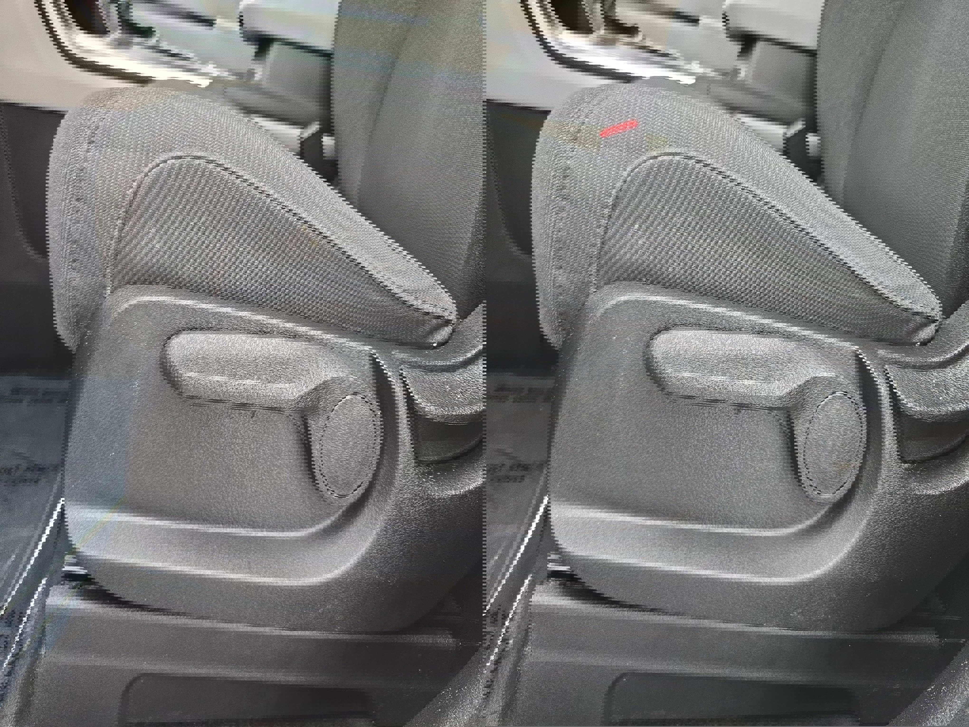 Used 2022 Kia Carnival LX image 28