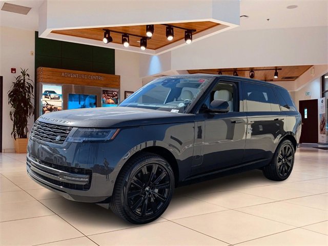 New 2025 Land Rover Range Rover Long Wheelbase SE