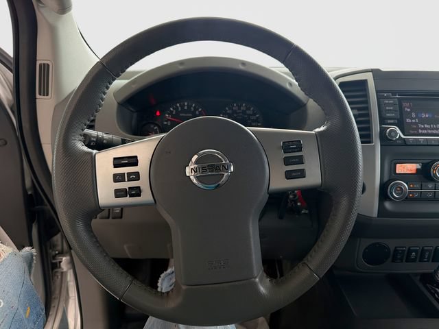 Used 2016 Nissan Frontier SV w/ SV Value Truck Package RWD image 17