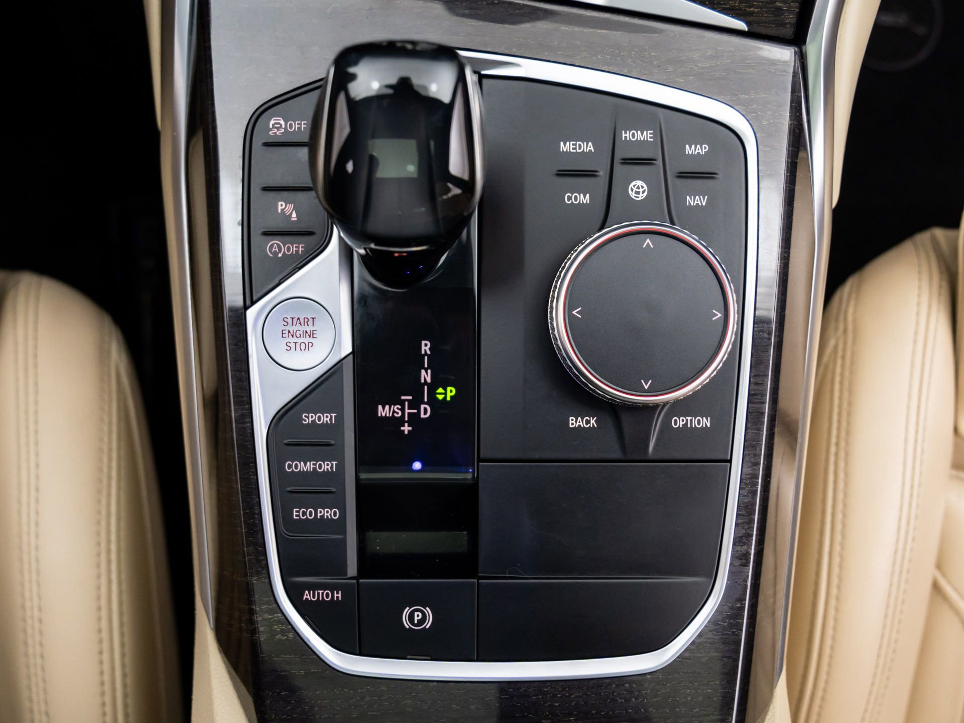 Used 2020 BMW 330i xDrive Sedan w/ Driving Assistance Package image 20