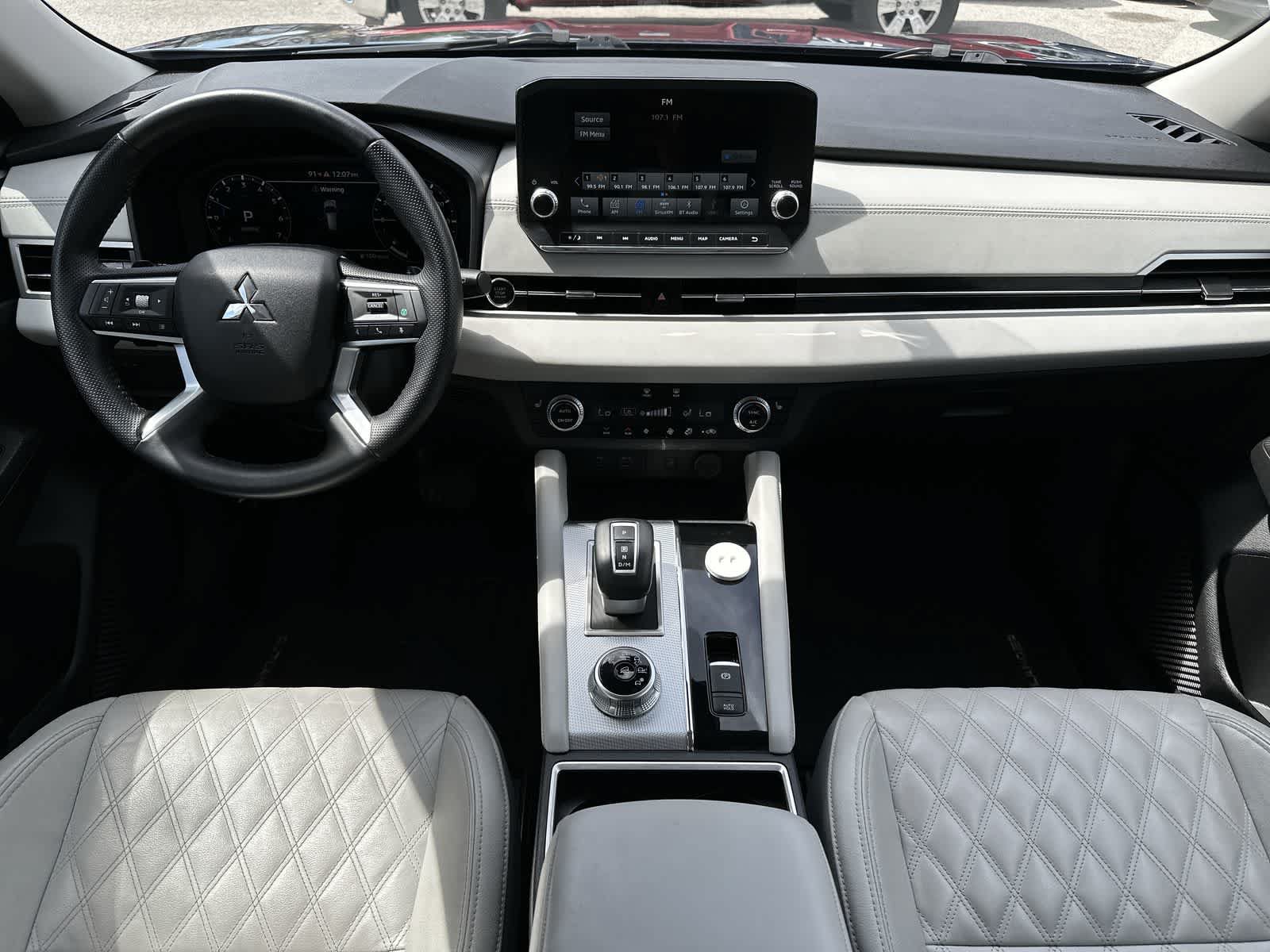Used 2024 Mitsubishi Outlander SEL FWD image 19