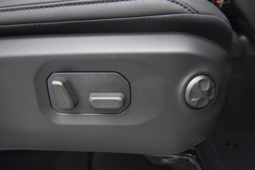 New 2026 Jeep Gladiator Sport AWD/4WD image 22