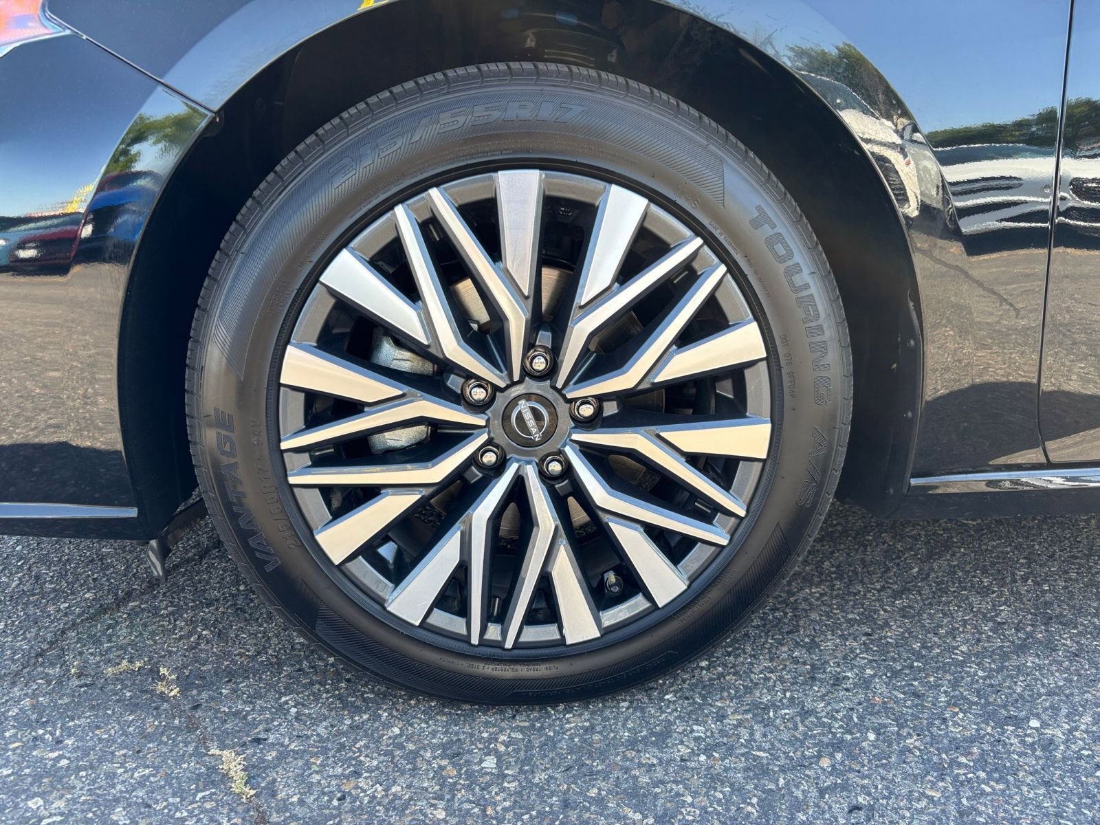 Used 2025 Nissan Altima 2.5 SV image 29