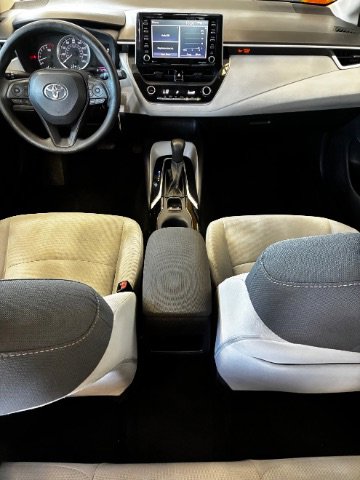 Used 2021 Toyota Corolla LE FWD image 30