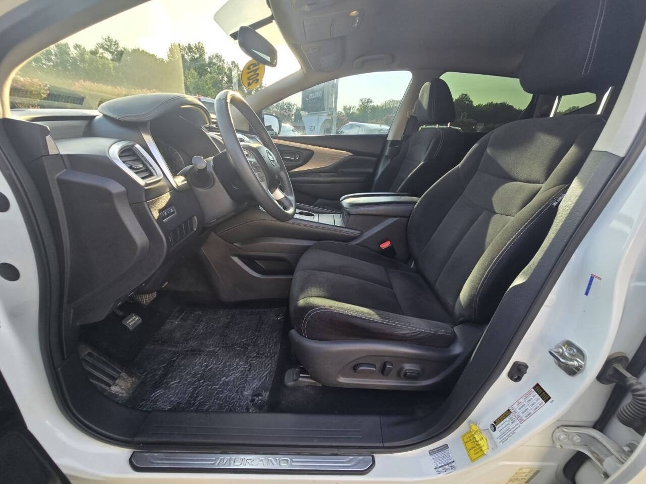 Used 2015 Nissan Murano SV AWD/4WD image 17