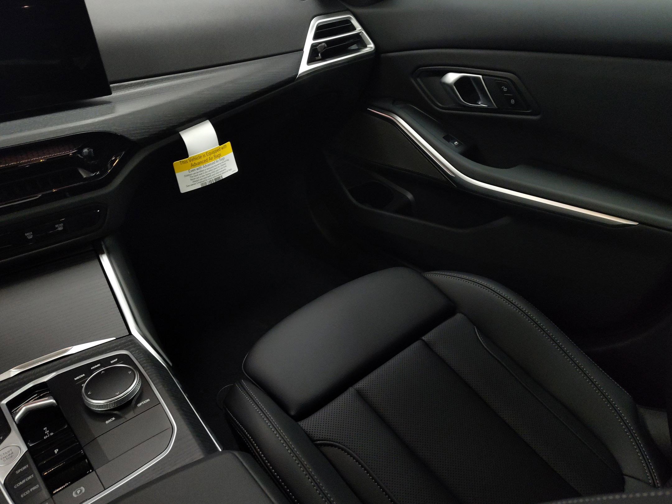 New 2026 BMW 330i xDrive Sedan w/ M Sport Package image 24